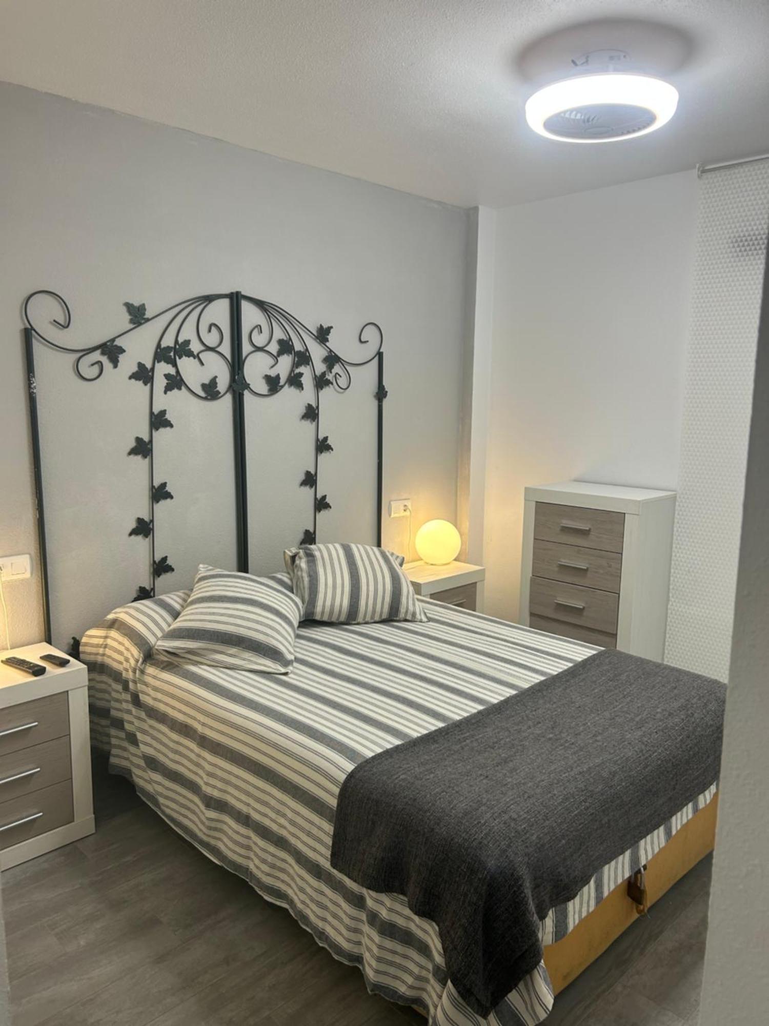 Apartment Zona Naturista Вера Екстериор снимка